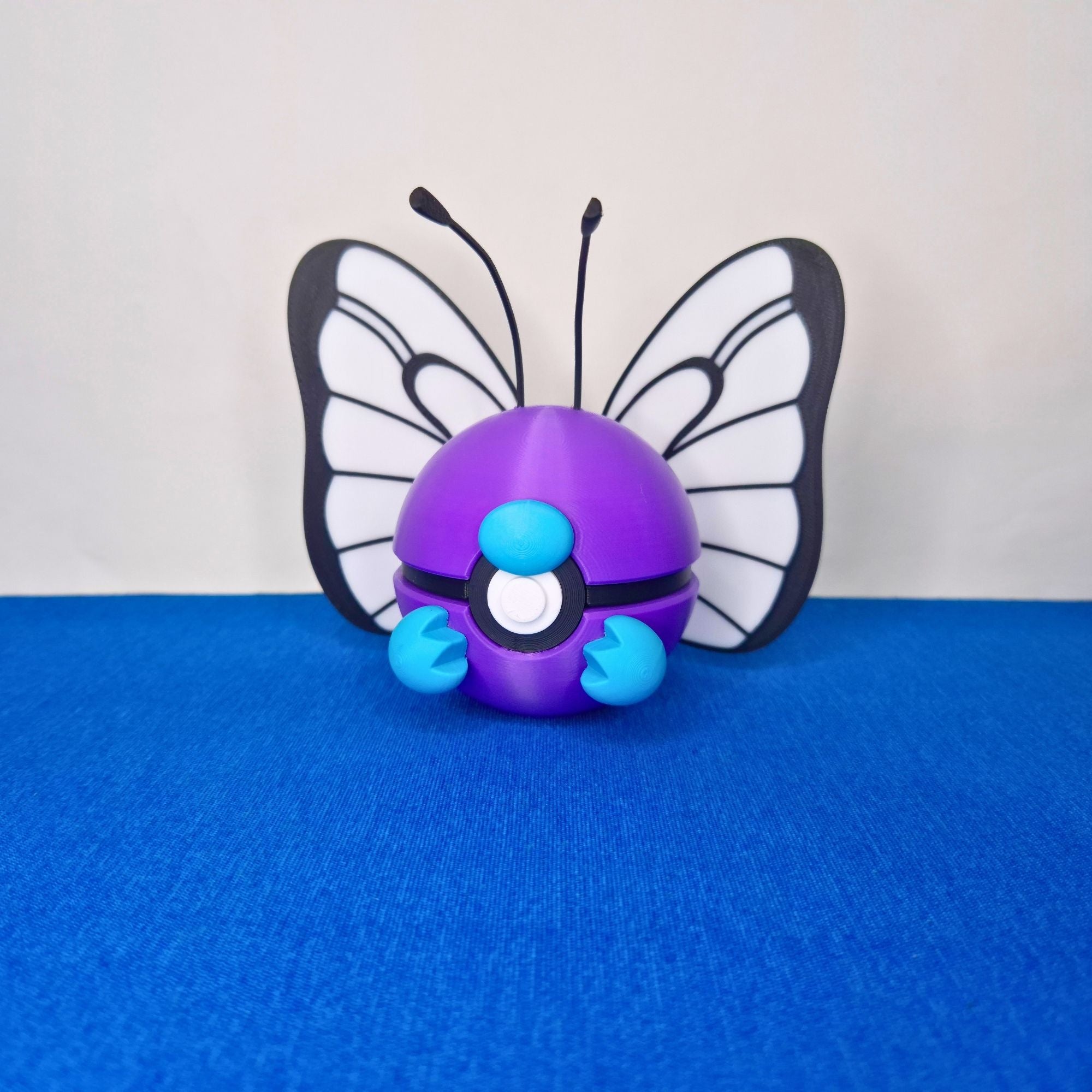 Butterfree - Esfera Decorativa