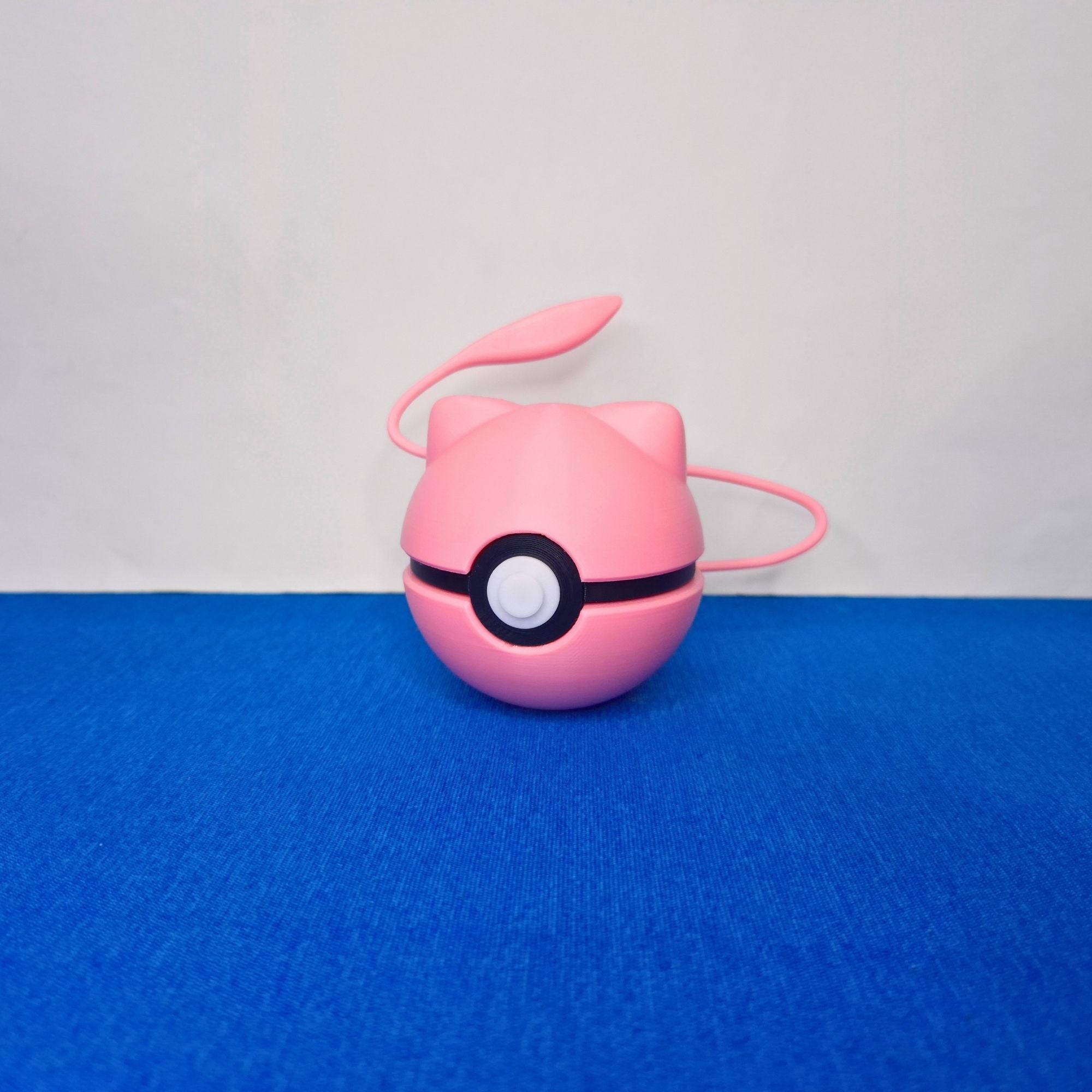 Mew - Esfera Decorativa