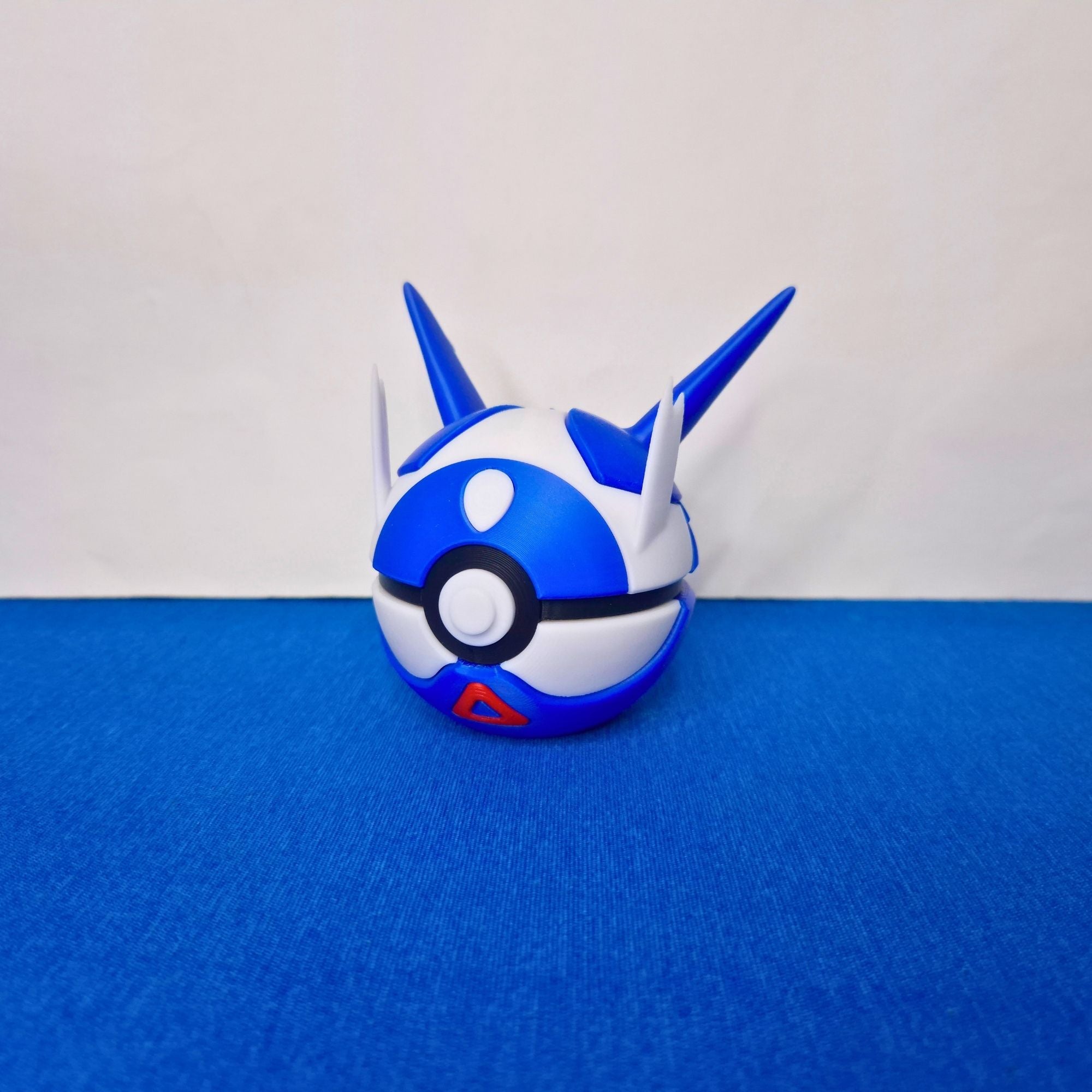 Latios - Esfera Decorativa