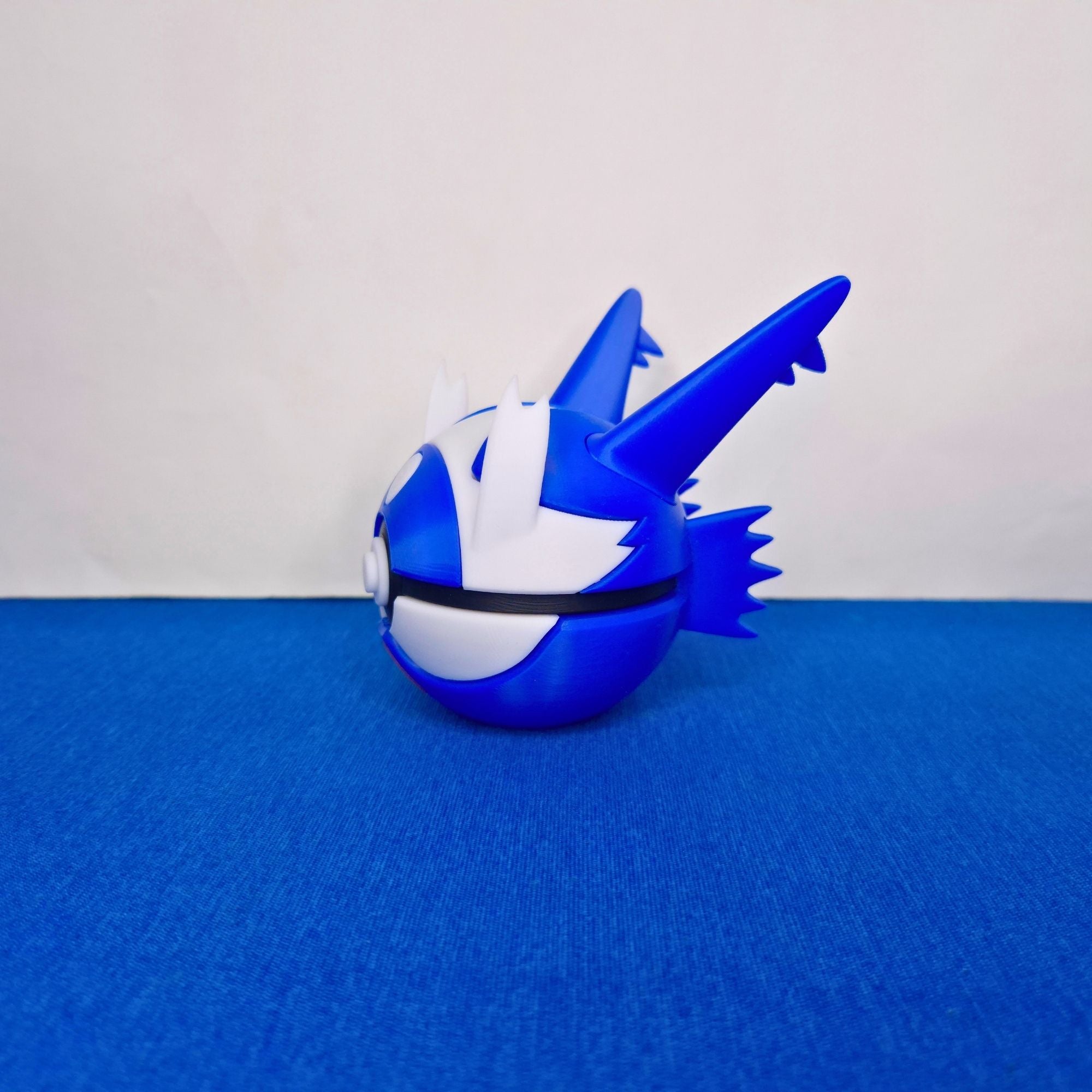 Latios - Esfera Decorativa