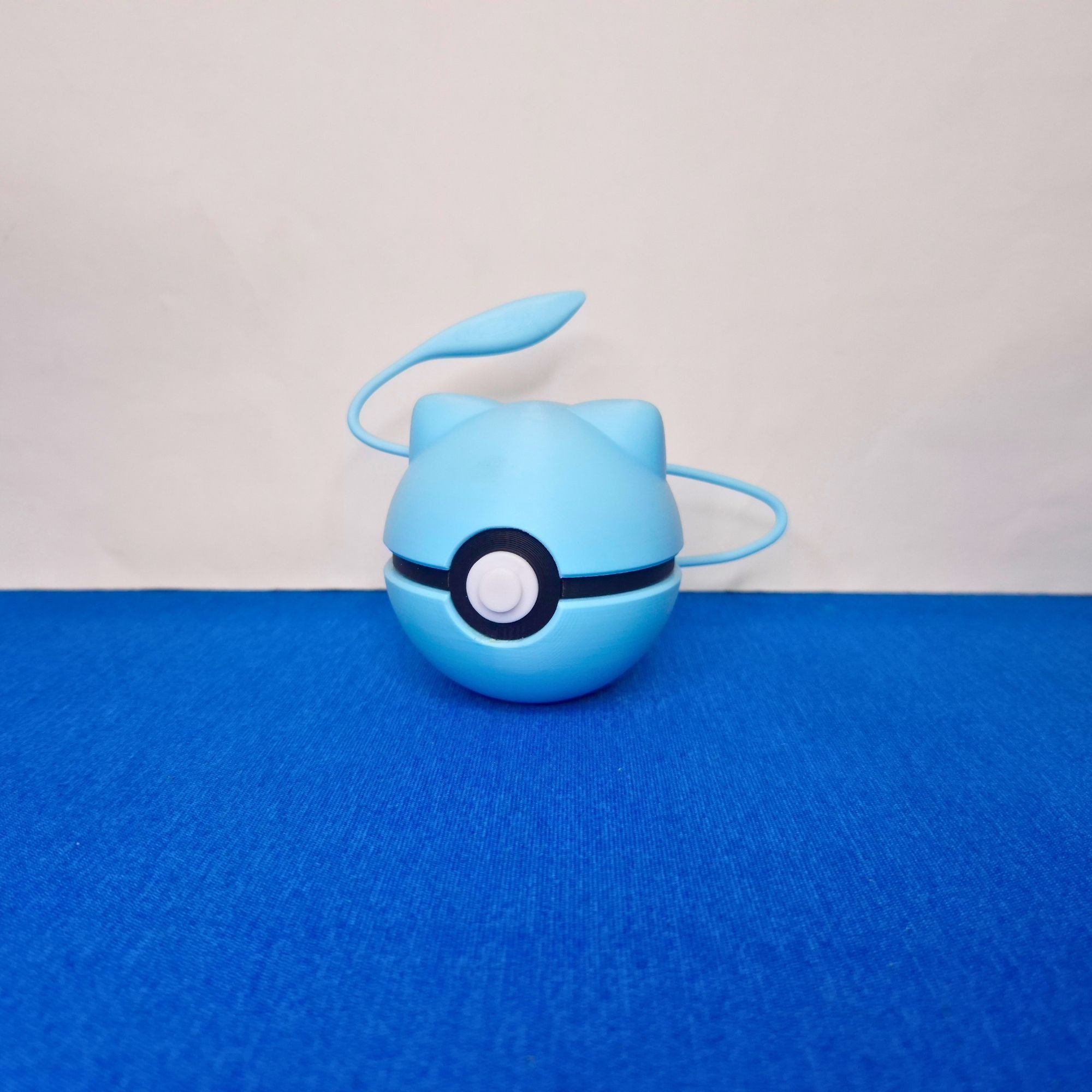 Mew - Esfera Decorativa