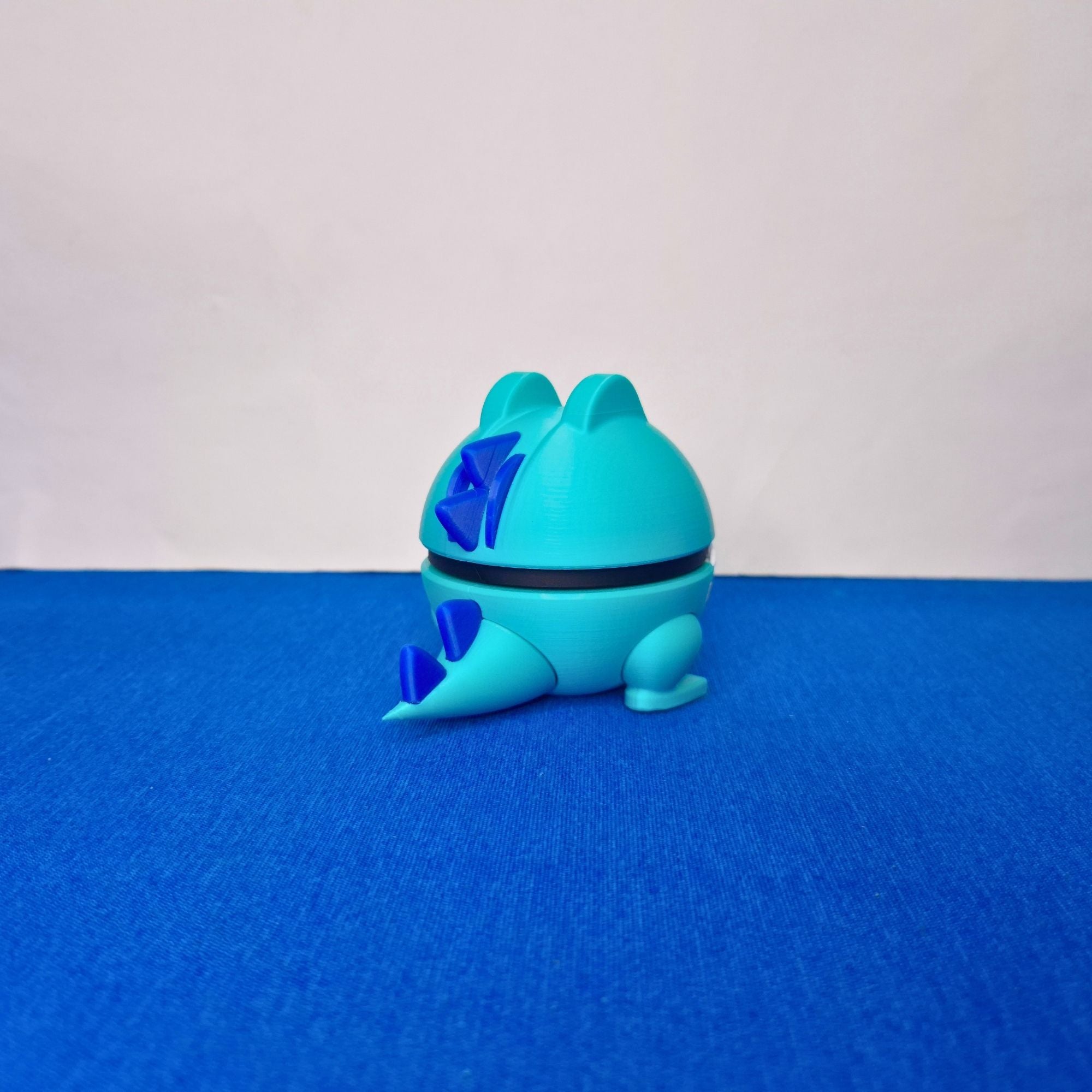 Totodile - Esfera Decorativa