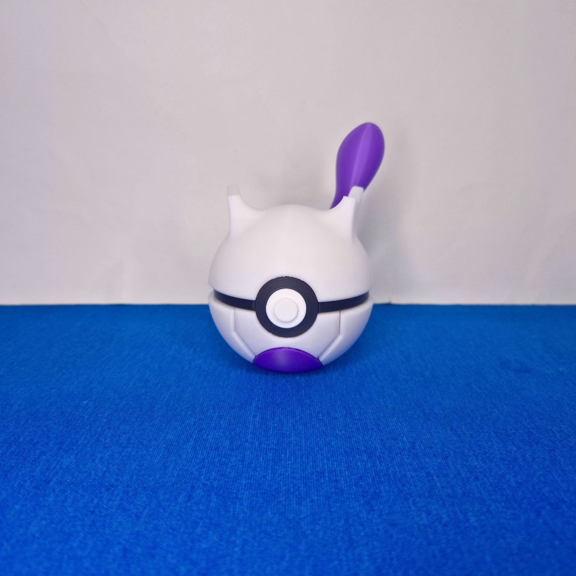 Mewtwo - Esfera Decorativa