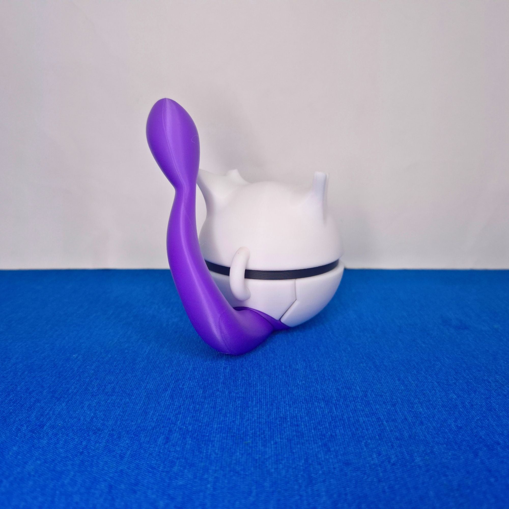 Mewtwo - Esfera Decorativa