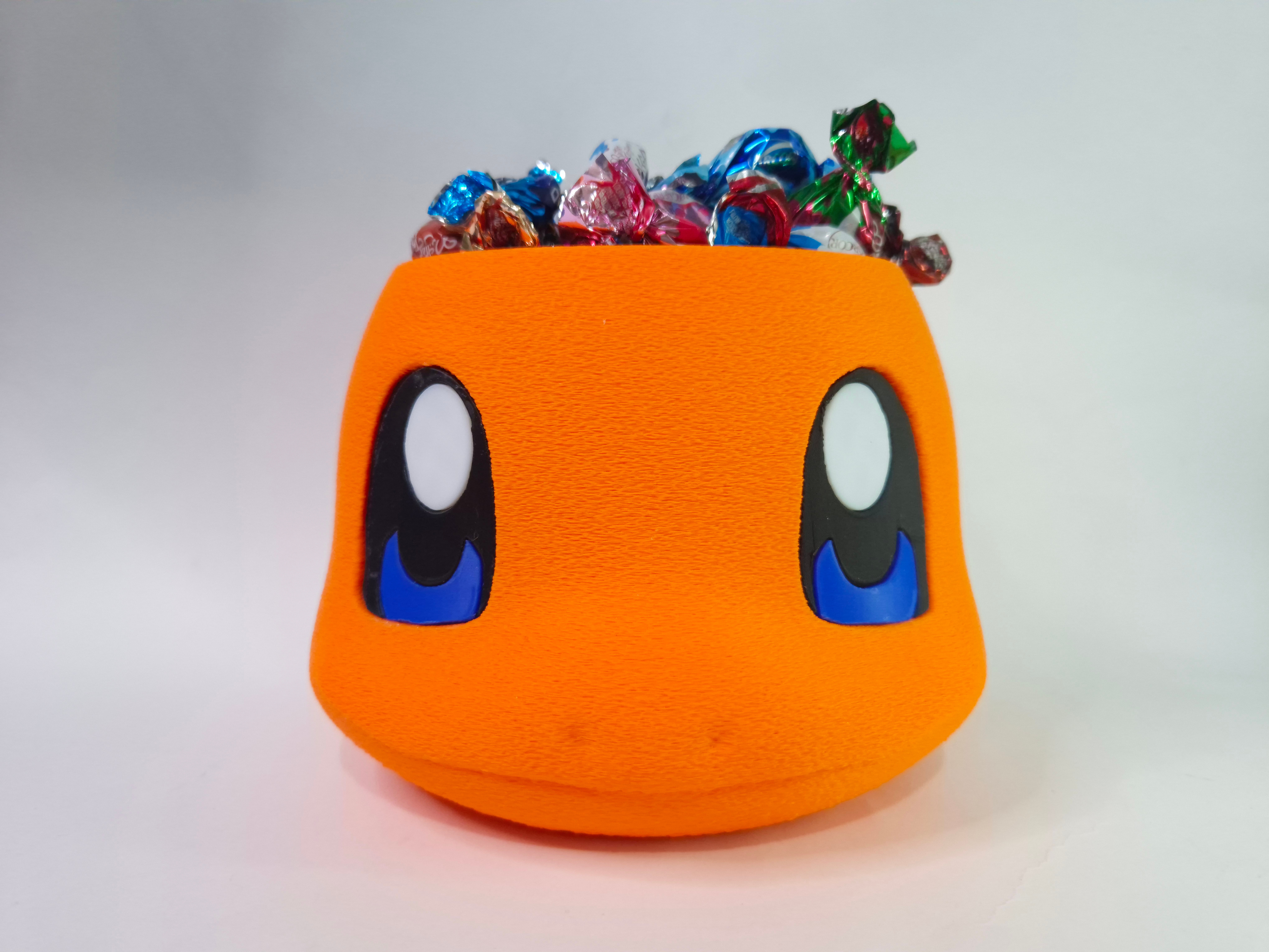 Charmander - Contenedor