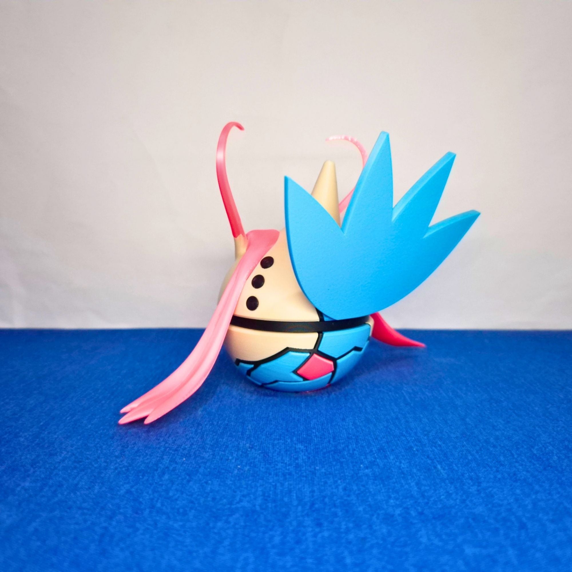 Milotic - Esfera Decorativa