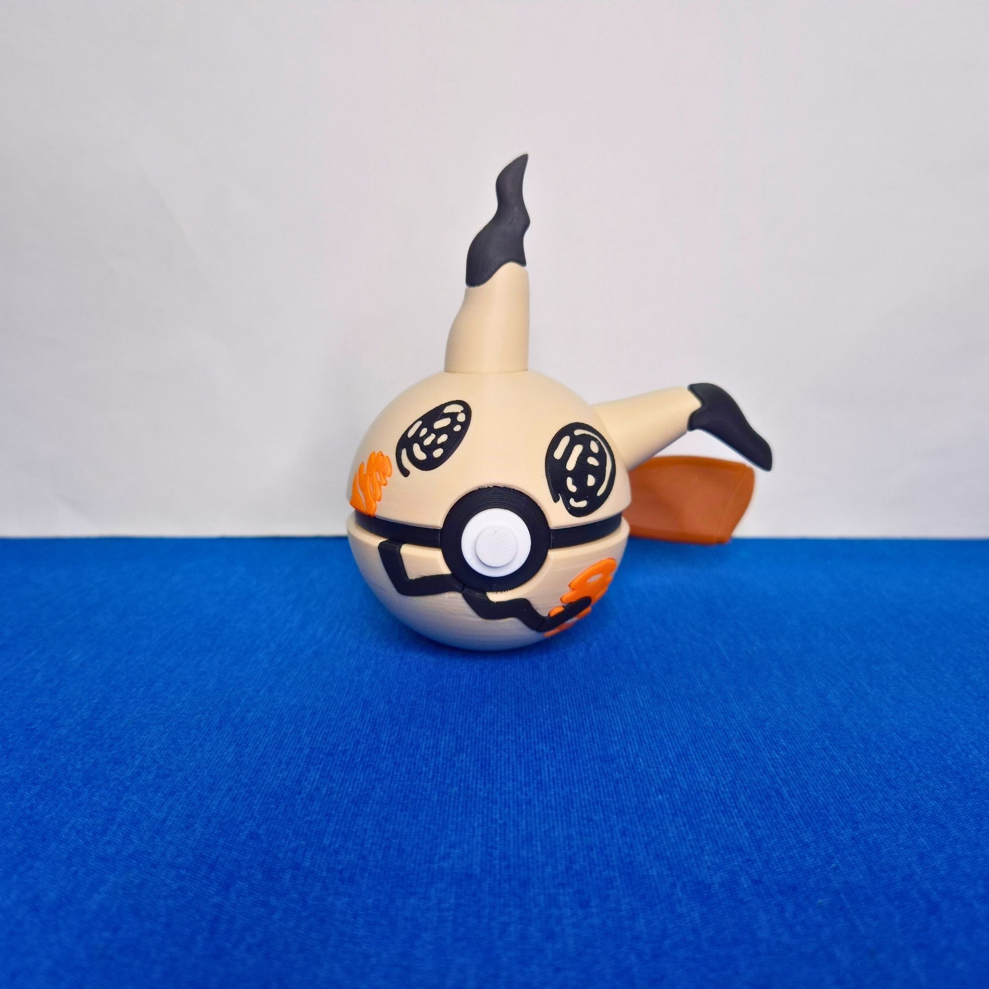 Mimikyu - Esfera Decorativa