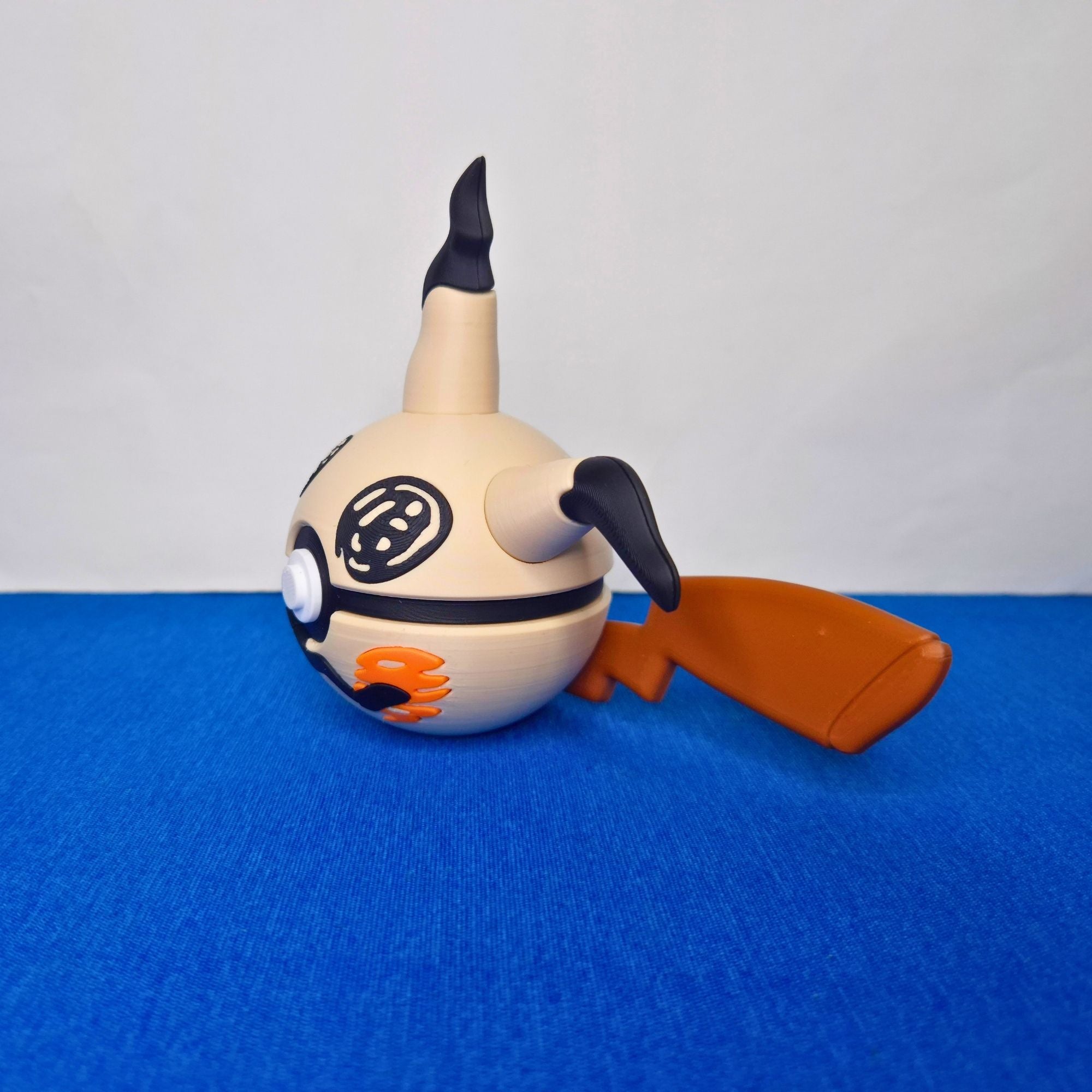 Mimikyu - Esfera Decorativa