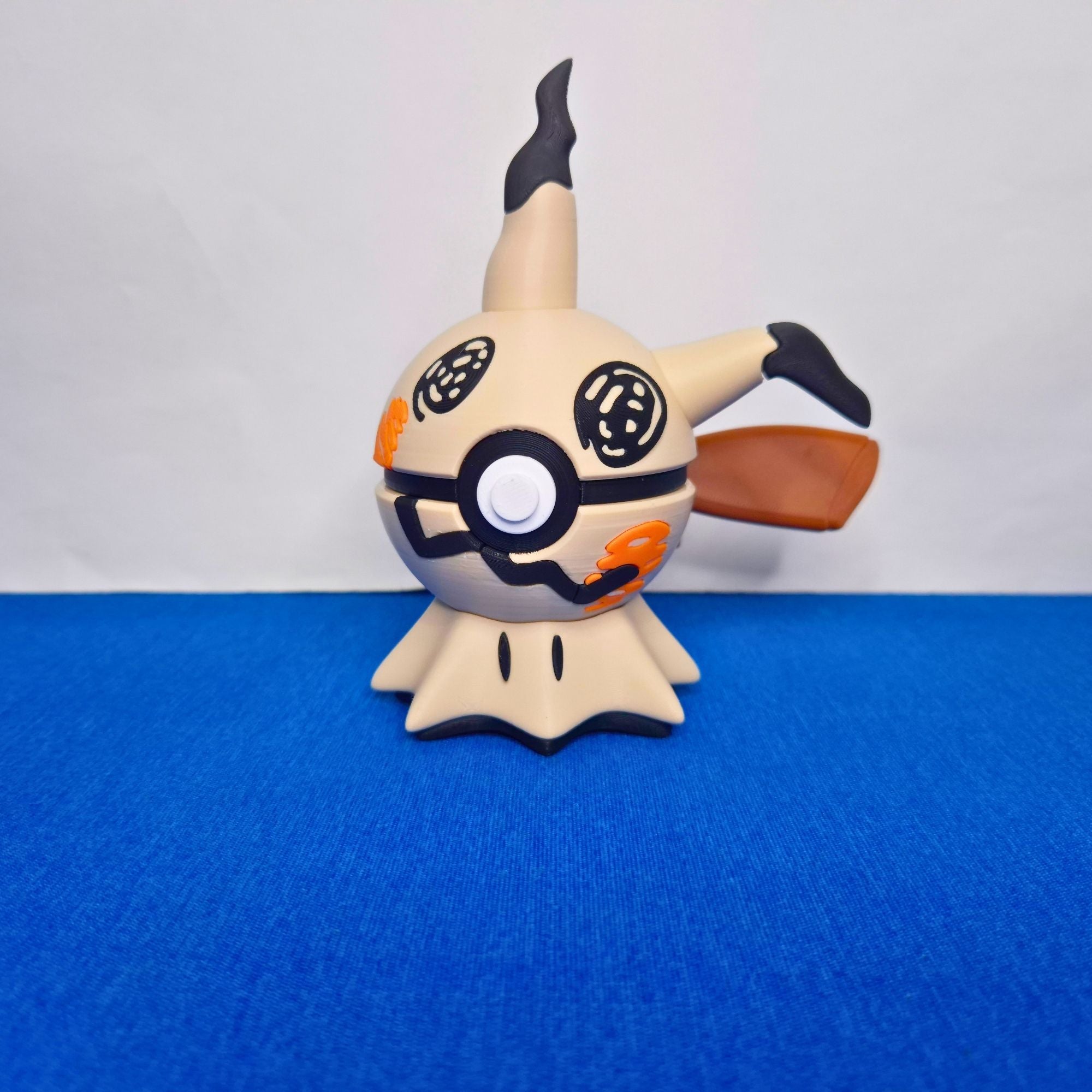 Mimikyu - Esfera Decorativa