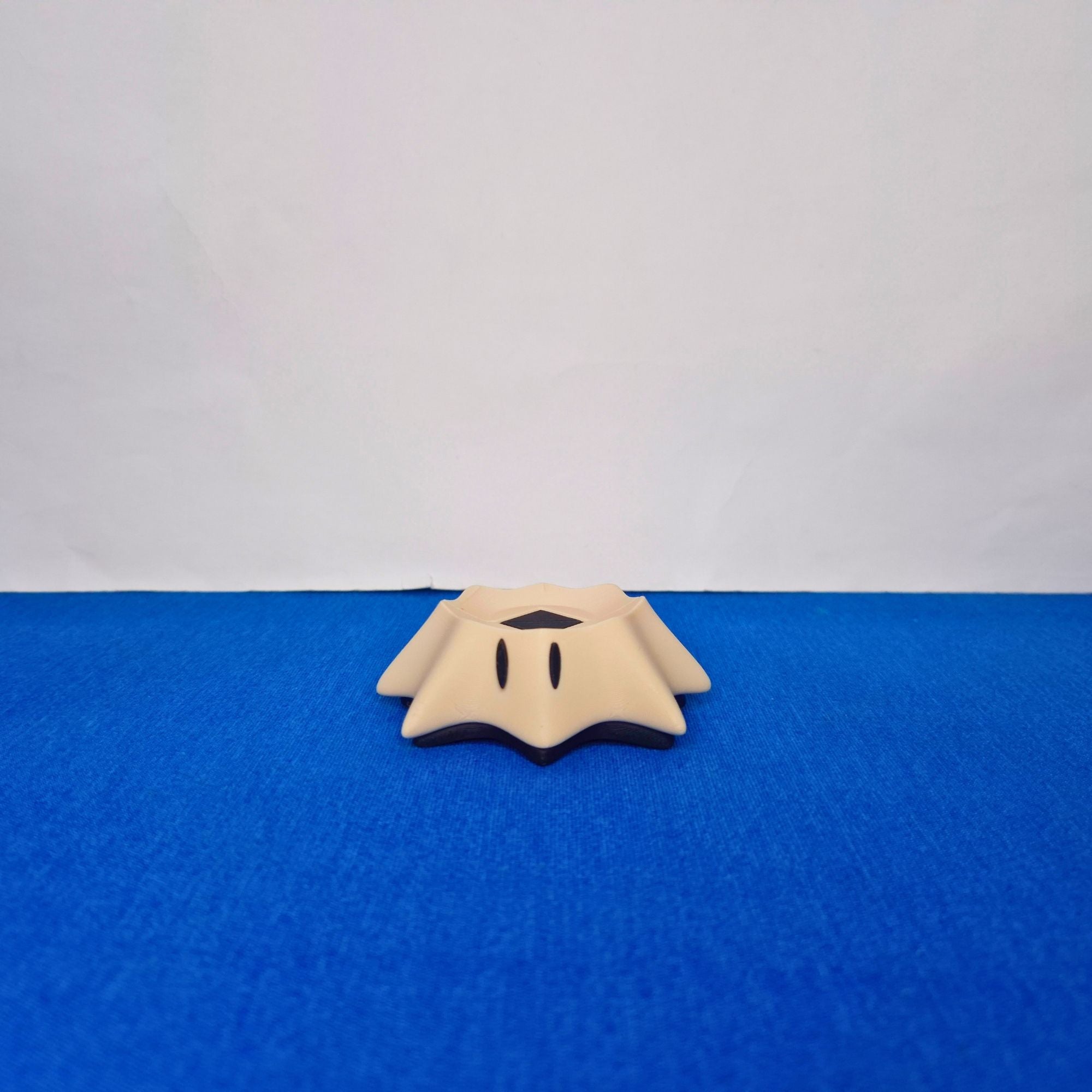 Mimikyu - Esfera Decorativa