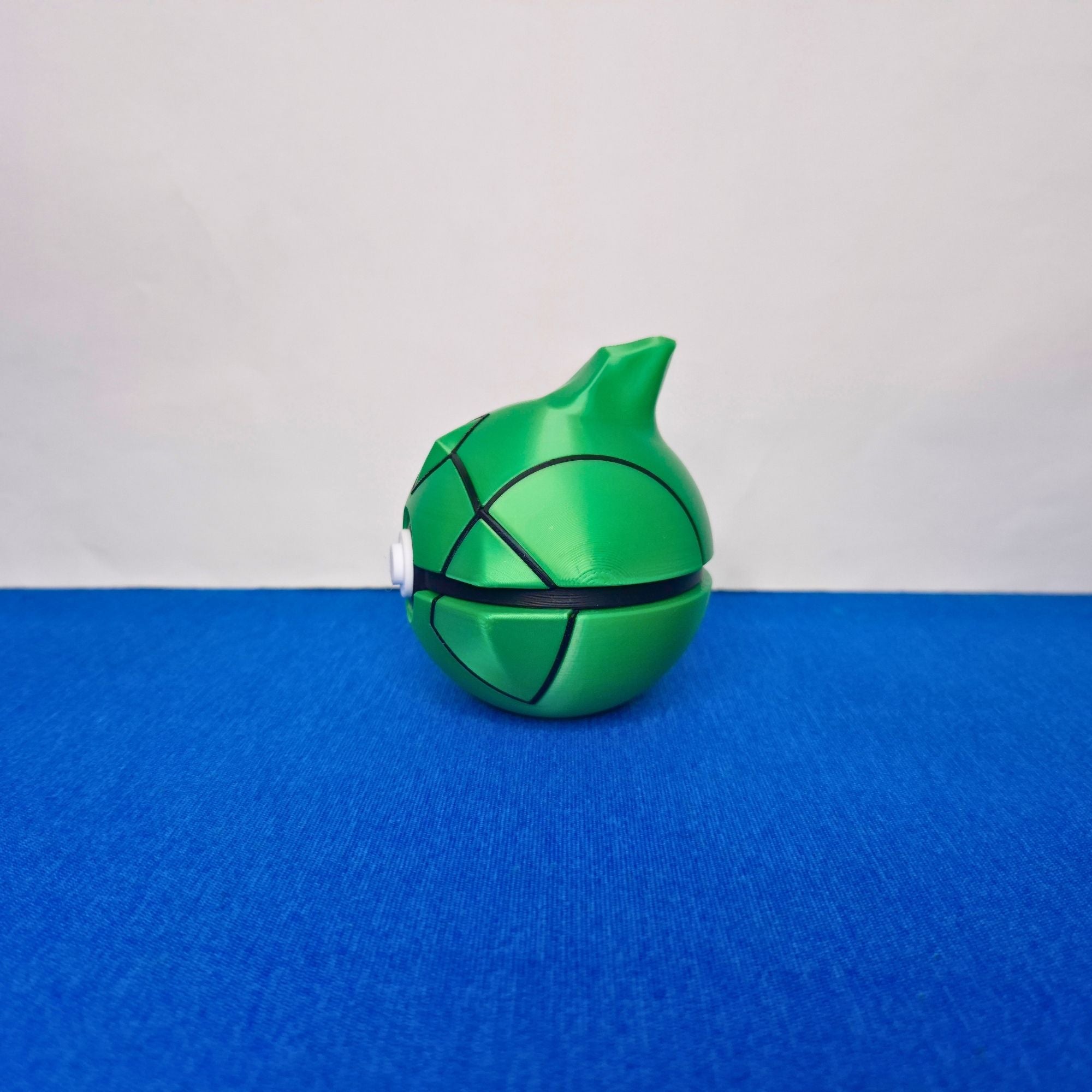 Metapod - Esfera Decorativa