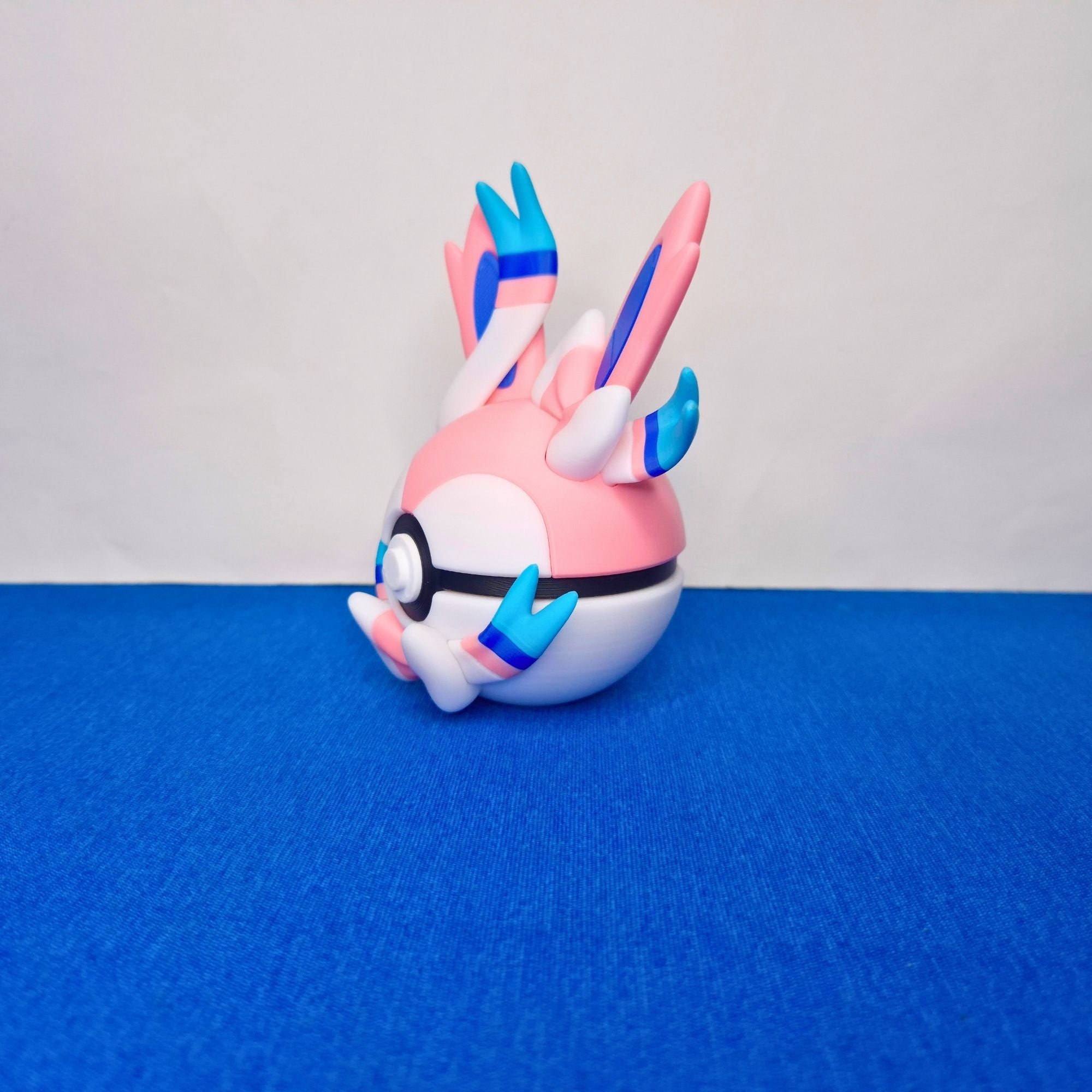 Sylveon - Esfera Decorativa