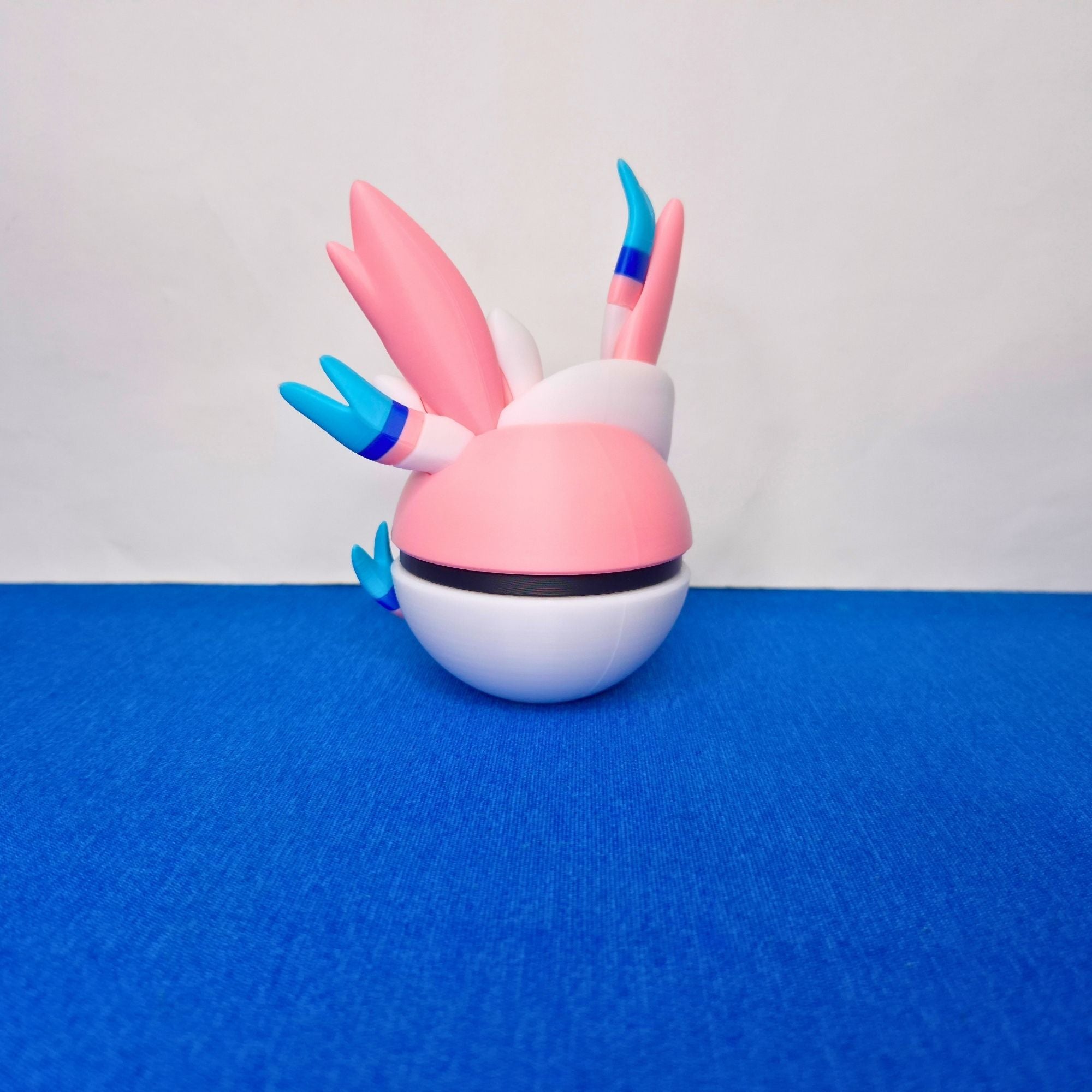 Sylveon - Esfera Decorativa
