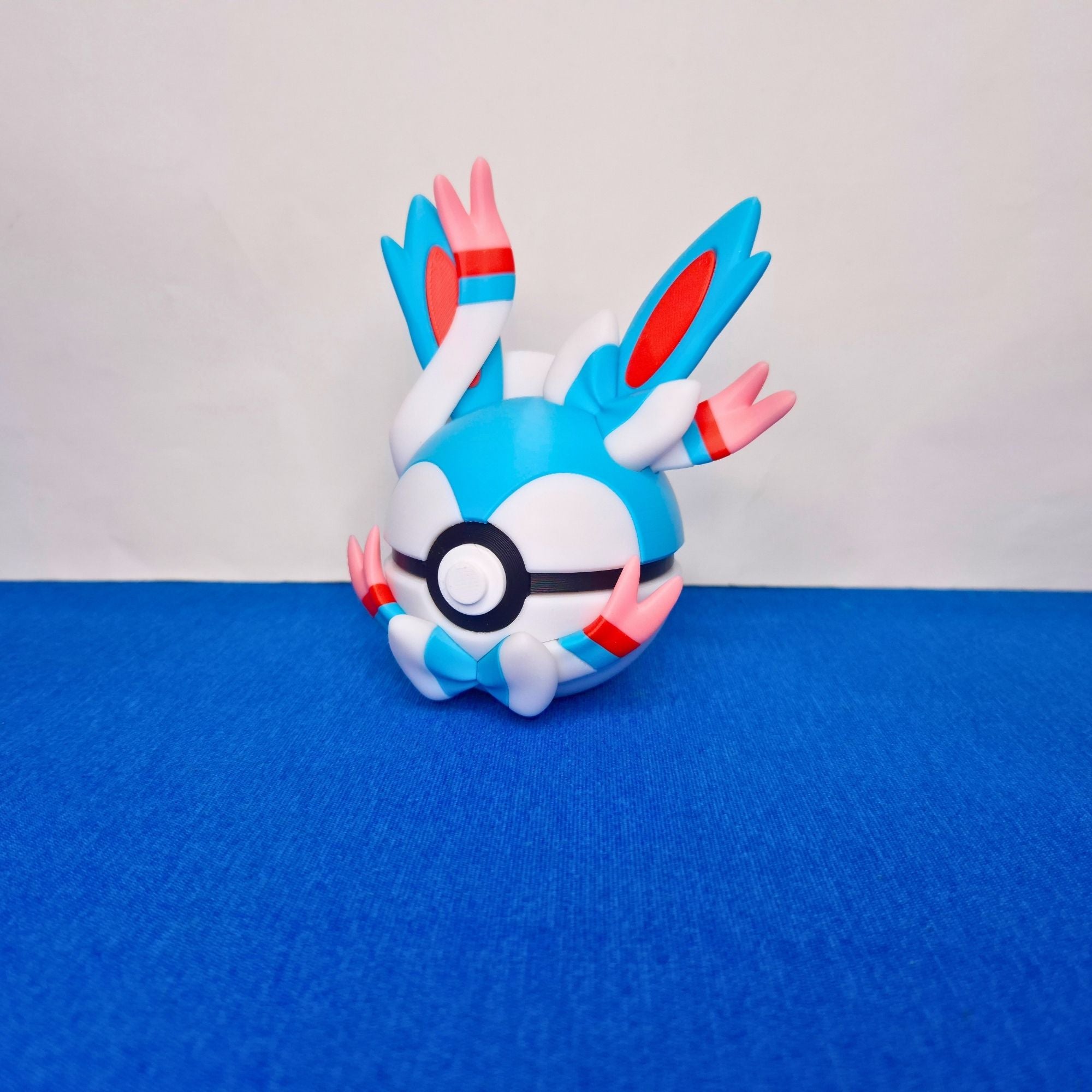 Sylveon - Esfera Decorativa